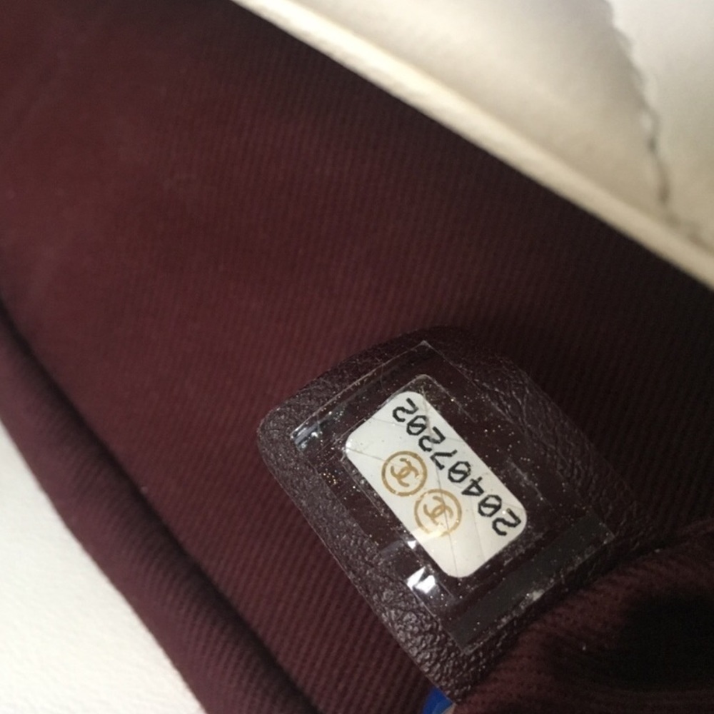 Chanel Handbag - Picture 5 of 6